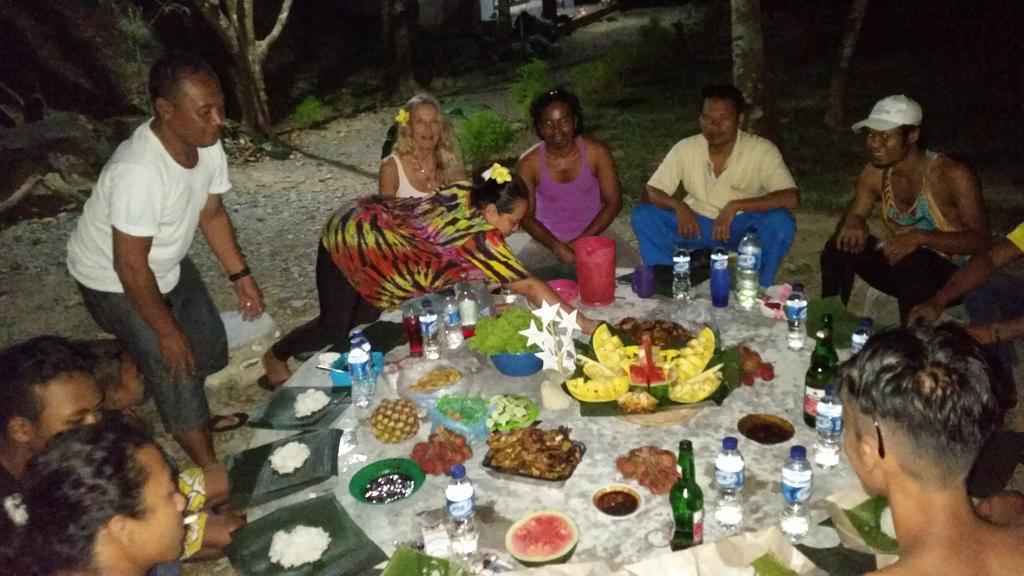 Batu Kapal Guest House & Jungle Trekking Bukit Lawang Dış mekan fotoğraf